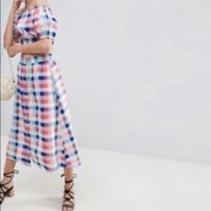 Women’s crop top and button down skirt set